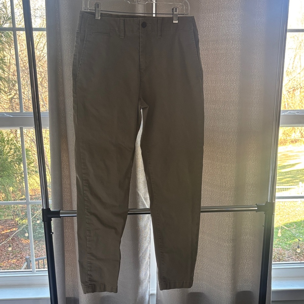 American Eagle Outfitters Men's Khaki Chinos